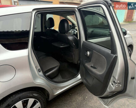 Сірий Ніссан Ноут, об'ємом двигуна 1.6 л та пробігом 90 тис. км за 5999 $, фото 25 на Automoto.ua