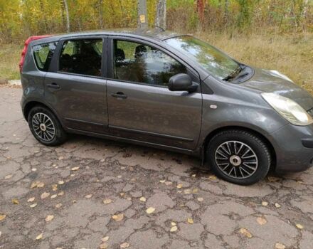 Серый Ниссан Ноут, объемом двигателя 1.4 л и пробегом 218 тыс. км за 4700 $, фото 2 на Automoto.ua