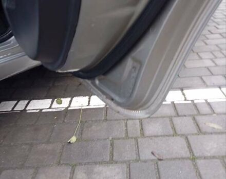 Сірий Ніссан Ноут, об'ємом двигуна 1.4 л та пробігом 178 тис. км за 4500 $, фото 15 на Automoto.ua