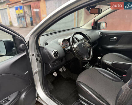 Сірий Ніссан Ноут, об'ємом двигуна 1.6 л та пробігом 90 тис. км за 5999 $, фото 20 на Automoto.ua