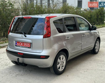 Сірий Ніссан Ноут, об'ємом двигуна 1.4 л та пробігом 130 тис. км за 5450 $, фото 73 на Automoto.ua