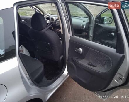 Сірий Ніссан Ноут, об'ємом двигуна 1.39 л та пробігом 248 тис. км за 4100 $, фото 7 на Automoto.ua