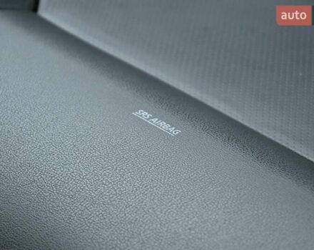 Сірий Ніссан Ноут, об'ємом двигуна 1.6 л та пробігом 258 тис. км за 5150 $, фото 28 на Automoto.ua