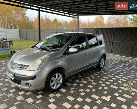 Серый Ниссан Ноут, объемом двигателя 1.6 л и пробегом 192 тыс. км за 5700 $, фото 6 на Automoto.ua