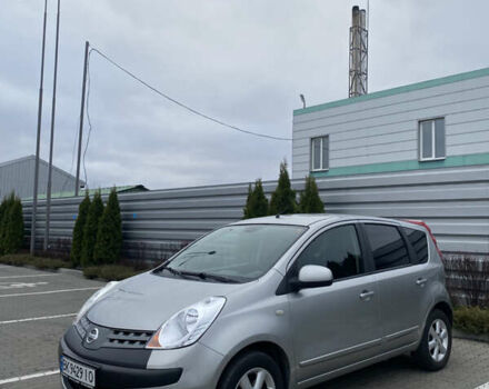 Сірий Ніссан Ноут, об'ємом двигуна 1.6 л та пробігом 214 тис. км за 5200 $, фото 1 на Automoto.ua