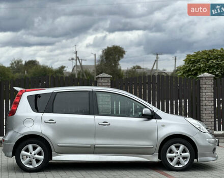 Серый Ниссан Ноут, объемом двигателя 1.6 л и пробегом 186 тыс. км за 6650 $, фото 3 на Automoto.ua