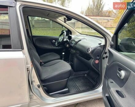 Серый Ниссан Ноут, объемом двигателя 1.4 л и пробегом 208 тыс. км за 5000 $, фото 9 на Automoto.ua