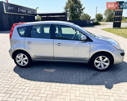 Серый Ниссан Ноут, объемом двигателя 1.6 л и пробегом 200 тыс. км за 5400 $, фото 5 на Automoto.ua