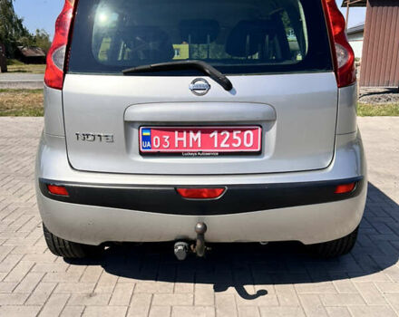 Серый Ниссан Ноут, объемом двигателя 1.6 л и пробегом 200 тыс. км за 5200 $, фото 5 на Automoto.ua
