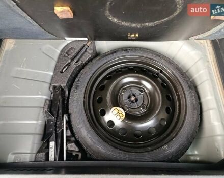 Серый Ниссан Ноут, объемом двигателя 1.4 л и пробегом 218 тыс. км за 4500 $, фото 34 на Automoto.ua