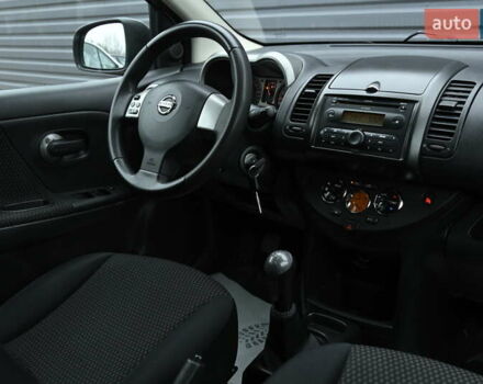 Сірий Ніссан Ноут, об'ємом двигуна 1.6 л та пробігом 258 тис. км за 5150 $, фото 26 на Automoto.ua
