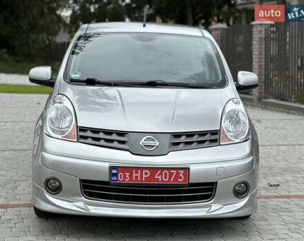 Серый Ниссан Ноут, объемом двигателя 1.6 л и пробегом 186 тыс. км за 6650 $, фото 1 на Automoto.ua
