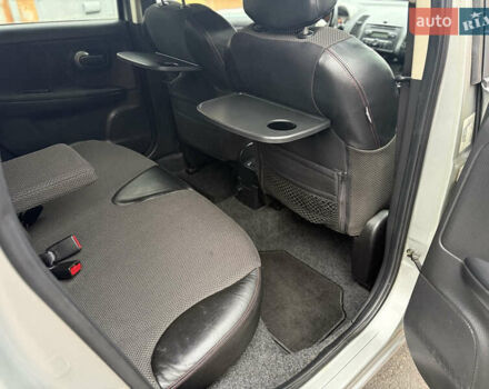 Сірий Ніссан Ноут, об'ємом двигуна 1.6 л та пробігом 90 тис. км за 5999 $, фото 26 на Automoto.ua