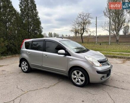 Серый Ниссан Ноут, объемом двигателя 1.4 л и пробегом 208 тыс. км за 5000 $, фото 7 на Automoto.ua