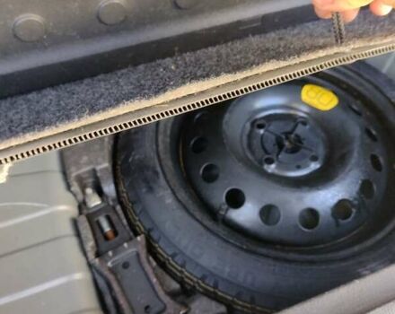 Сірий Ніссан Ноут, об'ємом двигуна 1.46 л та пробігом 246 тис. км за 5350 $, фото 17 на Automoto.ua