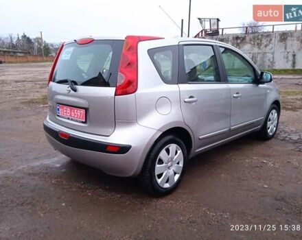 Сірий Ніссан Ноут, об'ємом двигуна 1.39 л та пробігом 248 тис. км за 4100 $, фото 2 на Automoto.ua