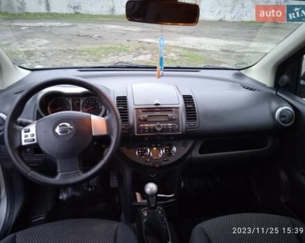 Сірий Ніссан Ноут, об'ємом двигуна 1.39 л та пробігом 248 тис. км за 4100 $, фото 6 на Automoto.ua