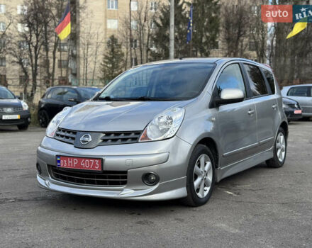 Сірий Ніссан Ноут, об'ємом двигуна 1.6 л та пробігом 185 тис. км за 6800 $, фото 1 на Automoto.ua