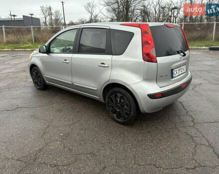 Сірий Ніссан Ноут, об'ємом двигуна 1.6 л та пробігом 131 тис. км за 6200 $, фото 4 на Automoto.ua