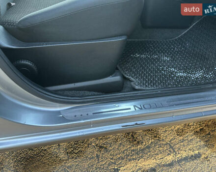 Серый Ниссан Ноут, объемом двигателя 1.6 л и пробегом 311 тыс. км за 5100 $, фото 32 на Automoto.ua