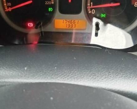 Сірий Ніссан Ноут, об'ємом двигуна 1.6 л та пробігом 175 тис. км за 6500 $, фото 3 на Automoto.ua