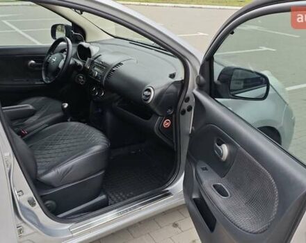 Серый Ниссан Ноут, объемом двигателя 1.4 л и пробегом 293 тыс. км за 5400 $, фото 14 на Automoto.ua