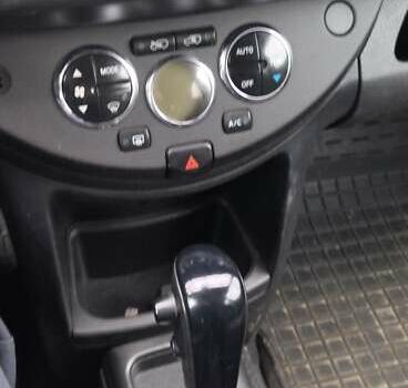 Сірий Ніссан Ноут, об'ємом двигуна 1.6 л та пробігом 218 тис. км за 5100 $, фото 2 на Automoto.ua