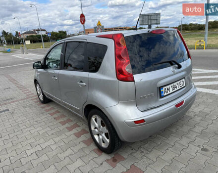 Серый Ниссан Ноут, объемом двигателя 1.6 л и пробегом 270 тыс. км за 5099 $, фото 4 на Automoto.ua