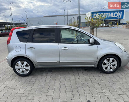 Сірий Ніссан Ноут, об'ємом двигуна 1.6 л та пробігом 270 тис. км за 4499 $, фото 8 на Automoto.ua