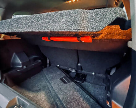 Сірий Ніссан Ноут, об'ємом двигуна 1.6 л та пробігом 165 тис. км за 6700 $, фото 30 на Automoto.ua