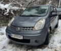 Серый Ниссан Ноут, объемом двигателя 1.6 л и пробегом 260 тыс. км за 6000 $, фото 1 на Automoto.ua