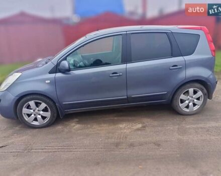 Серый Ниссан Ноут, объемом двигателя 1.6 л и пробегом 218 тыс. км за 6300 $, фото 1 на Automoto.ua