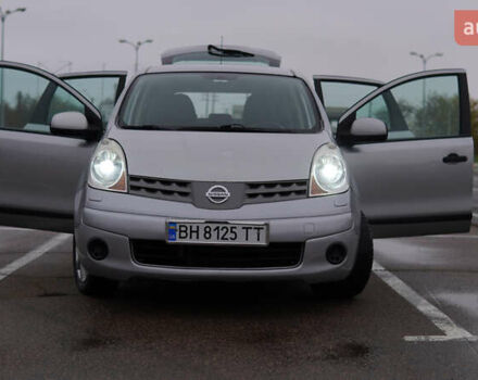 Серый Ниссан Ноут, объемом двигателя 1.6 л и пробегом 215 тыс. км за 6000 $, фото 17 на Automoto.ua