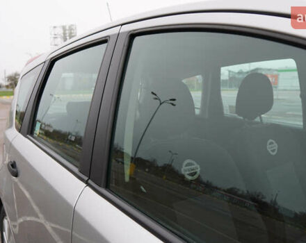 Серый Ниссан Ноут, объемом двигателя 1.6 л и пробегом 215 тыс. км за 6000 $, фото 20 на Automoto.ua