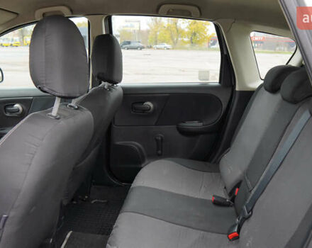 Серый Ниссан Ноут, объемом двигателя 1.6 л и пробегом 215 тыс. км за 6000 $, фото 28 на Automoto.ua