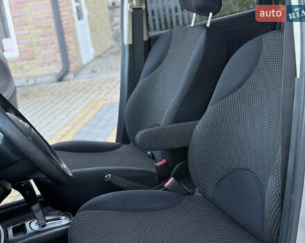 Сірий Ніссан Ноут, об'ємом двигуна 1.6 л та пробігом 189 тис. км за 5950 $, фото 15 на Automoto.ua