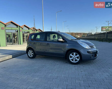 Серый Ниссан Ноут, объемом двигателя 1.6 л и пробегом 165 тыс. км за 6300 $, фото 3 на Automoto.ua