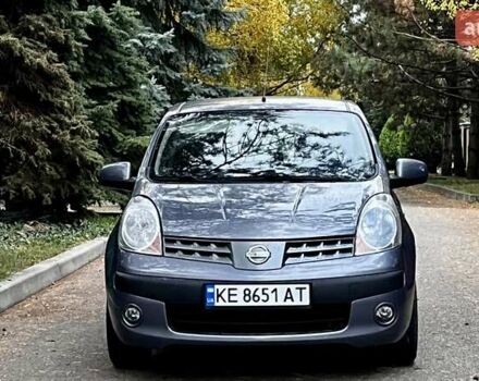 Серый Ниссан Ноут, объемом двигателя 1.6 л и пробегом 221 тыс. км за 5500 $, фото 1 на Automoto.ua
