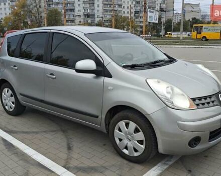 Серый Ниссан Ноут, объемом двигателя 1.4 л и пробегом 293 тыс. км за 5400 $, фото 1 на Automoto.ua