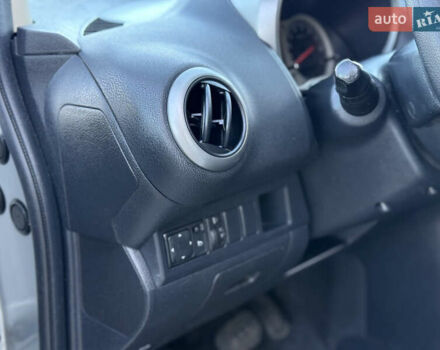 Сірий Ніссан Ноут, об'ємом двигуна 1.6 л та пробігом 189 тис. км за 5950 $, фото 17 на Automoto.ua