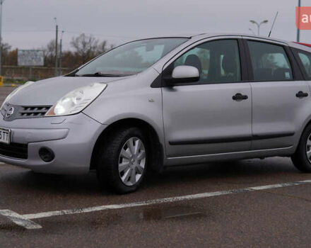 Серый Ниссан Ноут, объемом двигателя 1.6 л и пробегом 215 тыс. км за 6000 $, фото 8 на Automoto.ua