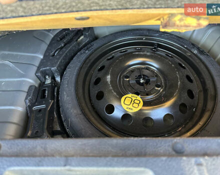 Серый Ниссан Ноут, объемом двигателя 1.6 л и пробегом 165 тыс. км за 6300 $, фото 8 на Automoto.ua