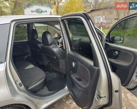 Серый Ниссан Ноут, объемом двигателя 1.6 л и пробегом 205 тыс. км за 6500 $, фото 7 на Automoto.ua