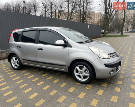 Серый Ниссан Ноут, объемом двигателя 1.39 л и пробегом 293 тыс. км за 5800 $, фото 5 на Automoto.ua