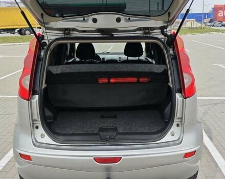 Серый Ниссан Ноут, объемом двигателя 1.4 л и пробегом 293 тыс. км за 5400 $, фото 20 на Automoto.ua