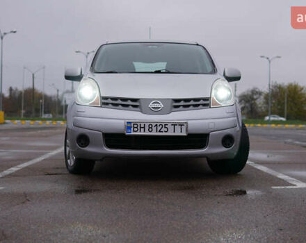 Серый Ниссан Ноут, объемом двигателя 1.6 л и пробегом 215 тыс. км за 6000 $, фото 3 на Automoto.ua