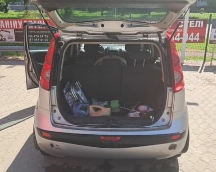 Серый Ниссан Ноут, объемом двигателя 1.5 л и пробегом 300 тыс. км за 2100 $, фото 3 на Automoto.ua