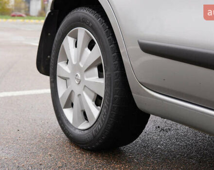 Серый Ниссан Ноут, объемом двигателя 1.6 л и пробегом 215 тыс. км за 6000 $, фото 19 на Automoto.ua