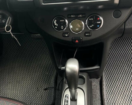 Серый Ниссан Ноут, объемом двигателя 1.6 л и пробегом 126 тыс. км за 6200 $, фото 7 на Automoto.ua