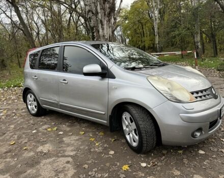 Серый Ниссан Ноут, объемом двигателя 1.6 л и пробегом 205 тыс. км за 6500 $, фото 1 на Automoto.ua